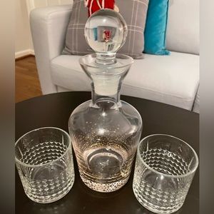 Fitz and Floyd decanter set